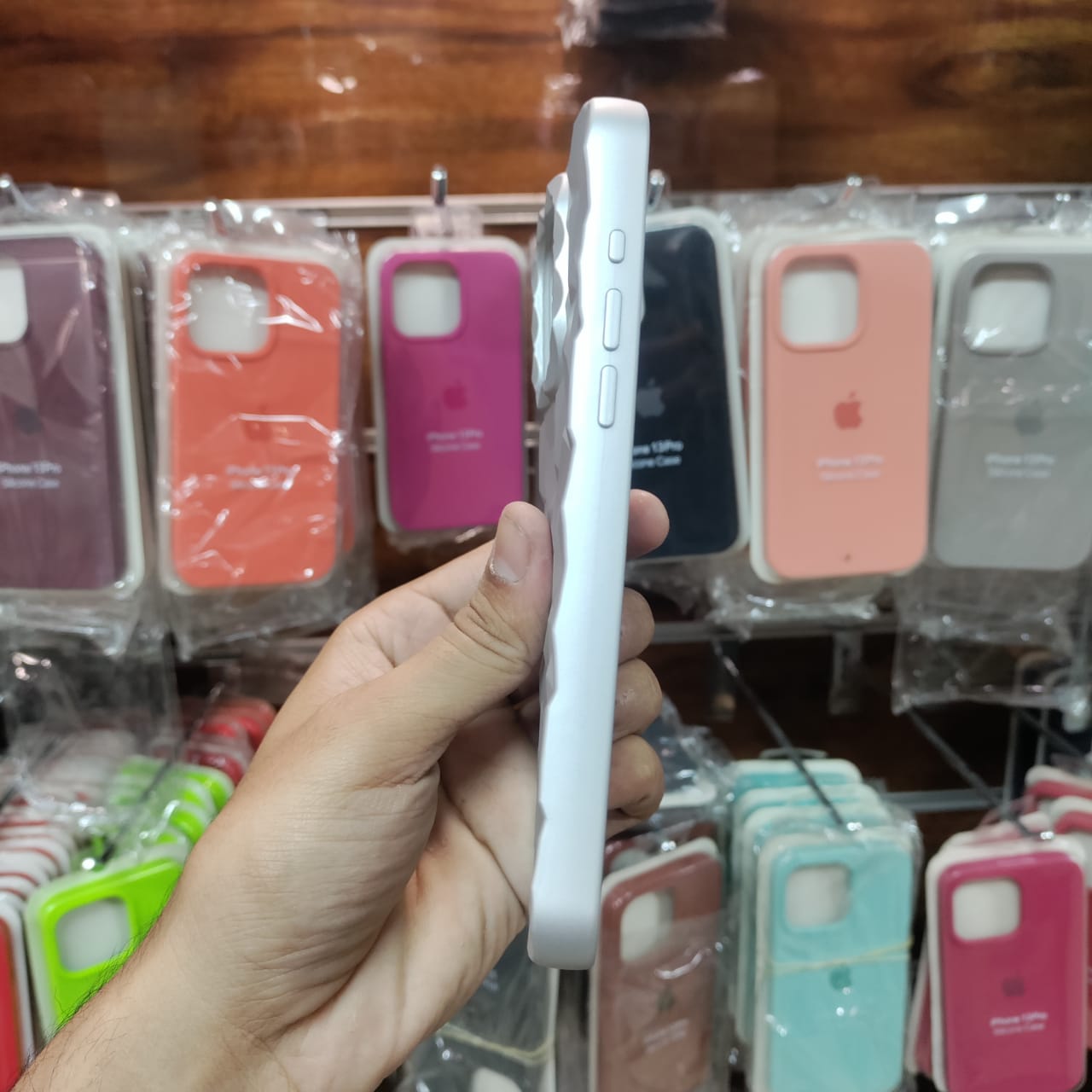 Diamond Silver Puffer Soft Protective Case (iPhone 15 Series)