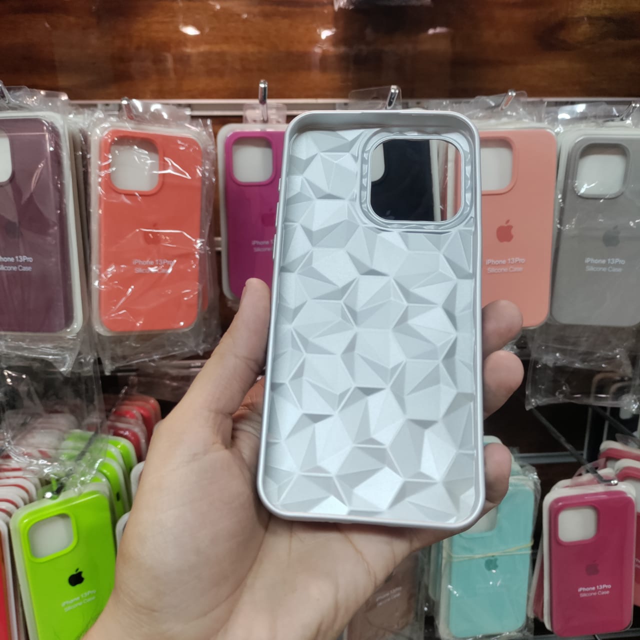 Diamond Silver Puffer Soft Protective Case (iPhone 15 Series)