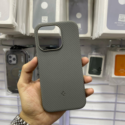 Spigen Mag Armor, MagSafe Supported:(DS-MT)