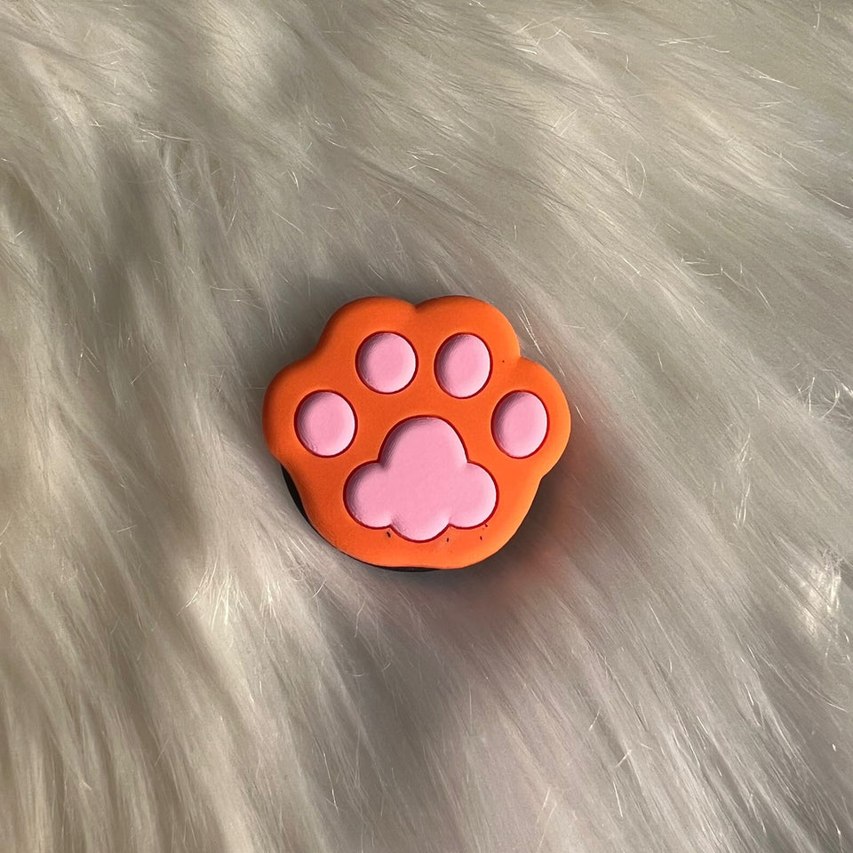 Garfield's paw